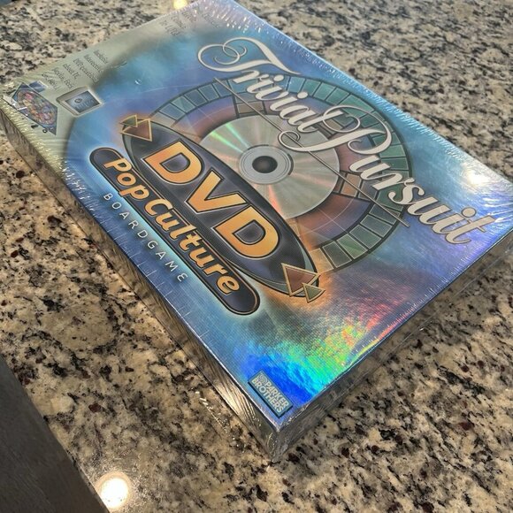 Parker Brothers Trivial Pursuit DVD Pop Culture Adult Board Game New Sealed - Picture 3 of 4